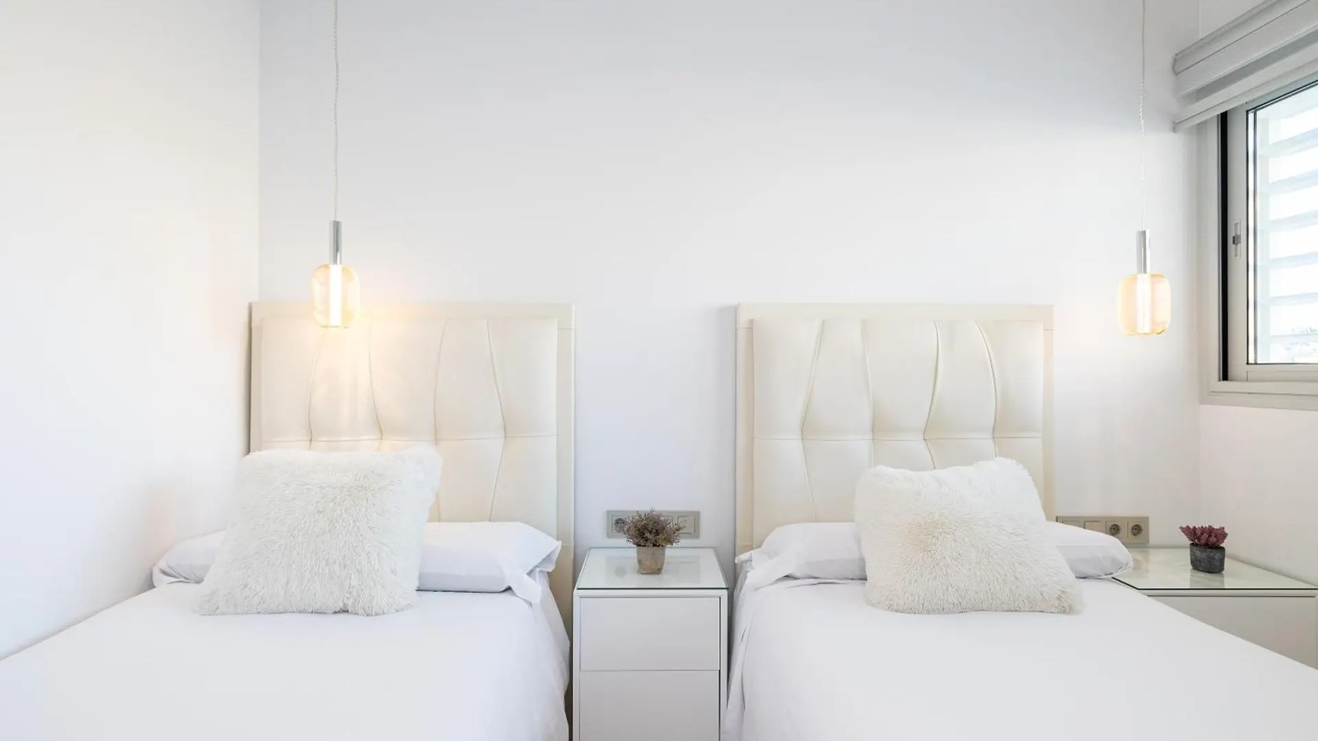 Higueron Rental Med Sunset 푸엔히롤라 0*,  스페인
